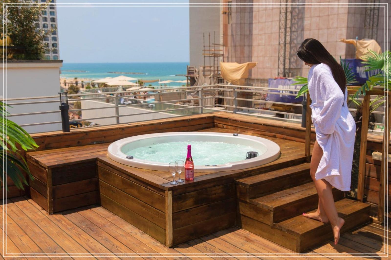 Dream Beach 98 Hotel And Spa Tel Aviv Eksteriør bilde