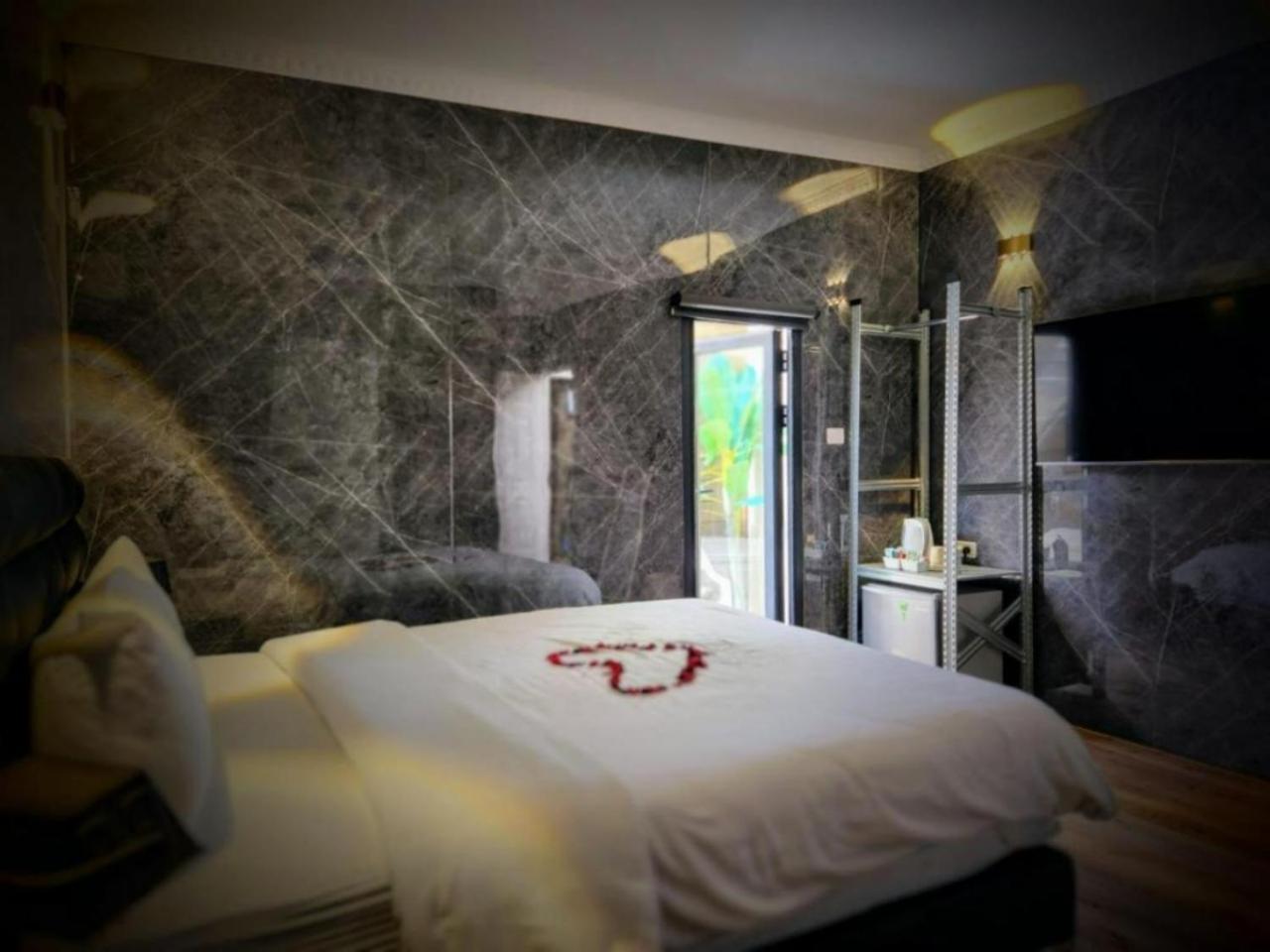 Dream Beach 98 Hotel And Spa Tel Aviv Eksteriør bilde