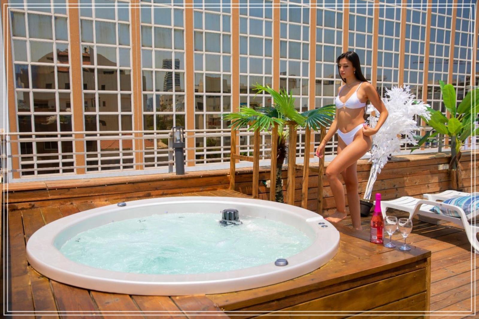Dream Beach 98 Hotel And Spa Tel Aviv Eksteriør bilde