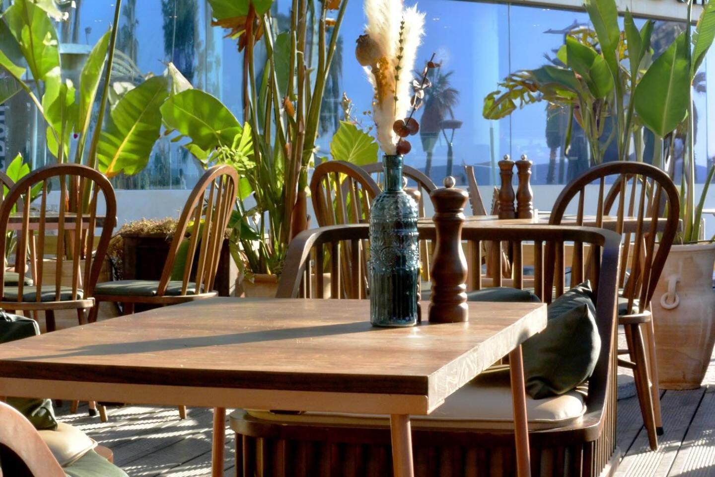 Dream Beach 98 Hotel And Spa Tel Aviv Eksteriør bilde